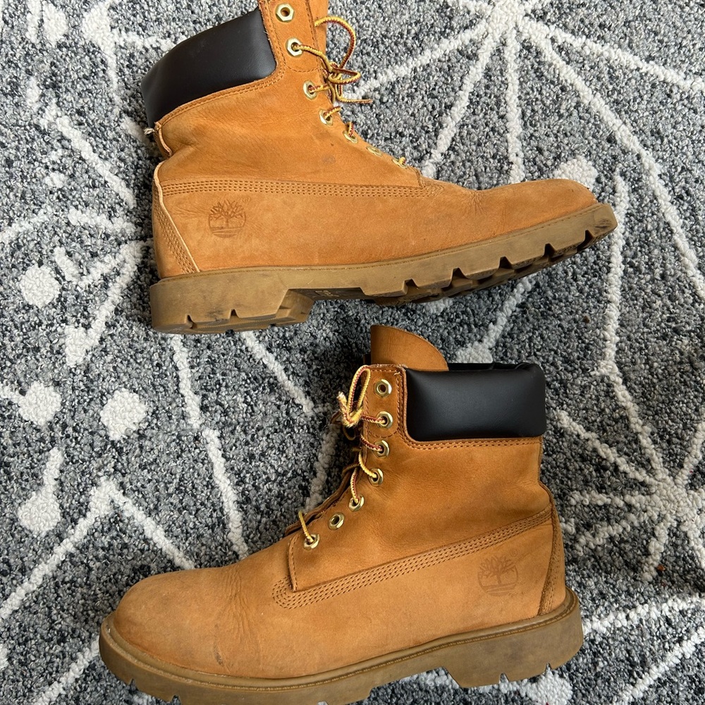Classic Timberland Tan High Work Utility Boots with Padded Ankle Collar - Picture 3 of 8